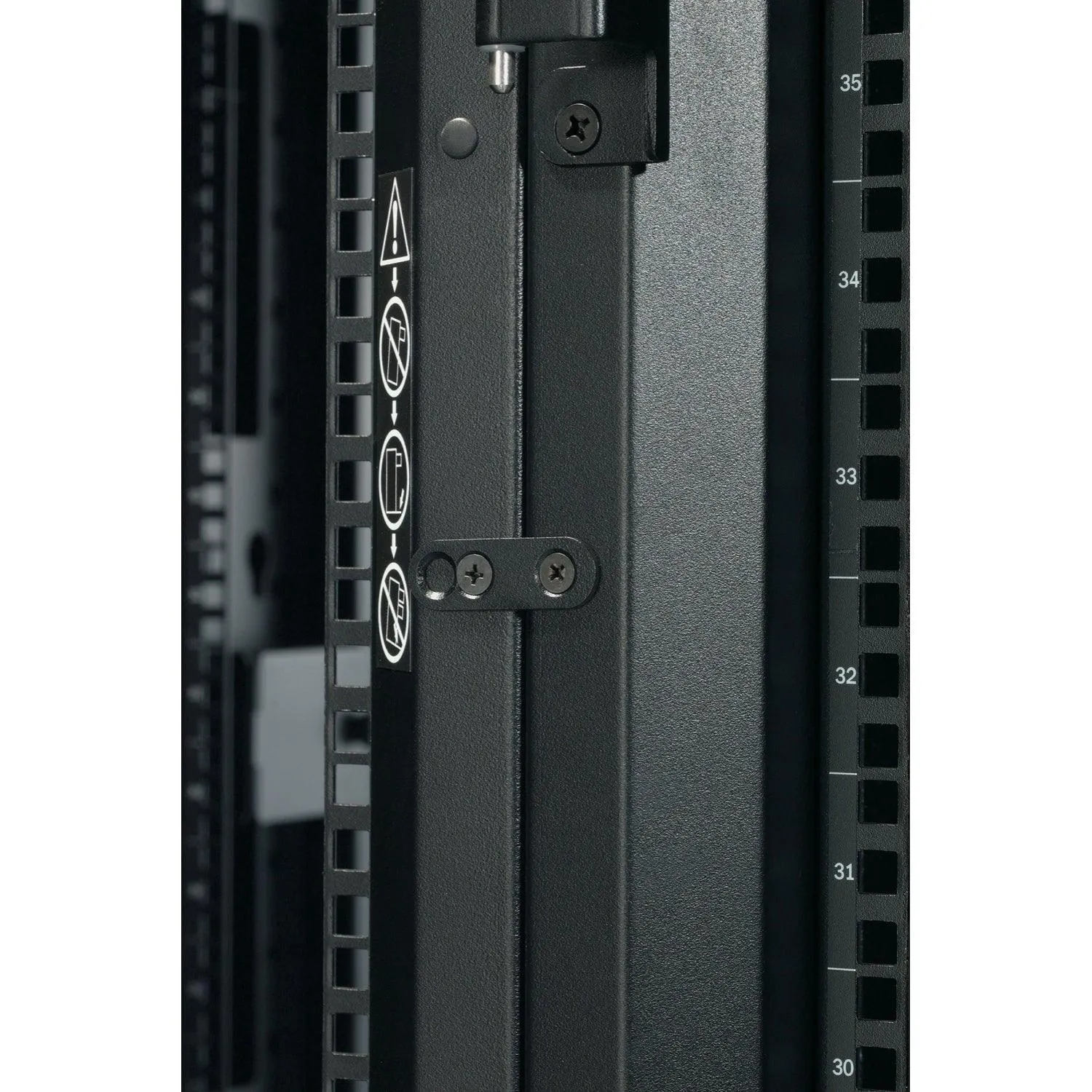APC NetShelter SX 42U 600mm x 1070mm | without sides or doors | black (AR3100X617)