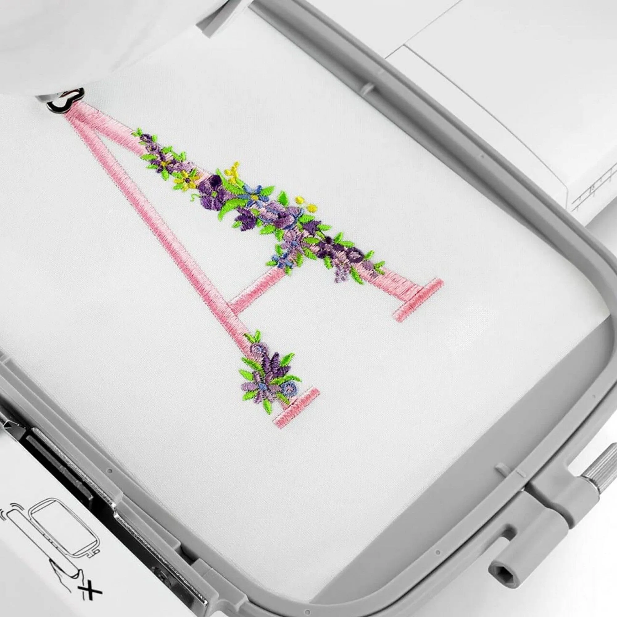 Brother PE900 5" x 7" Embroidery Machine w/ Embroidery Kit & Thread Bundle
