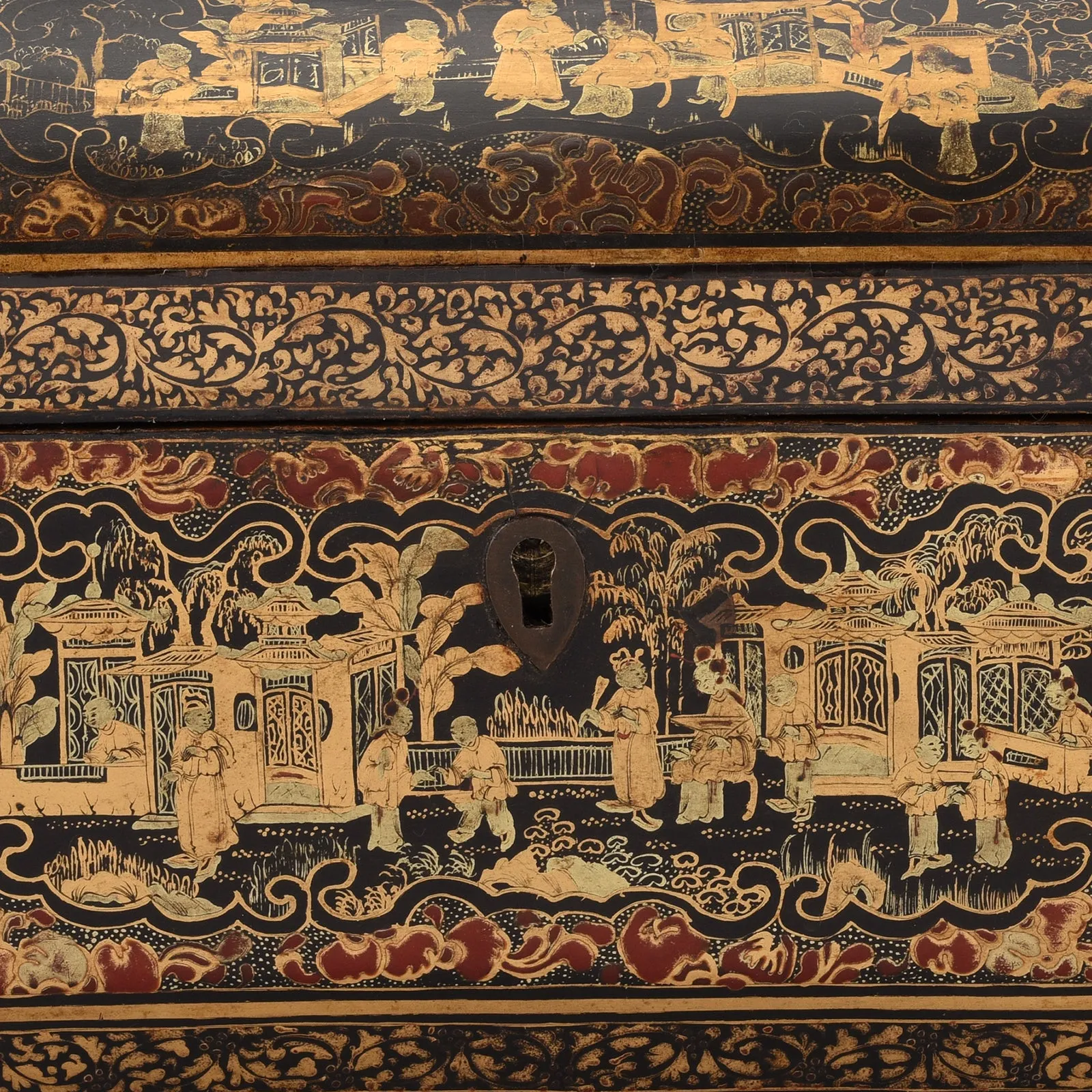 Chinese Export Black Lacquer Jewellery Box - Early 19th Century