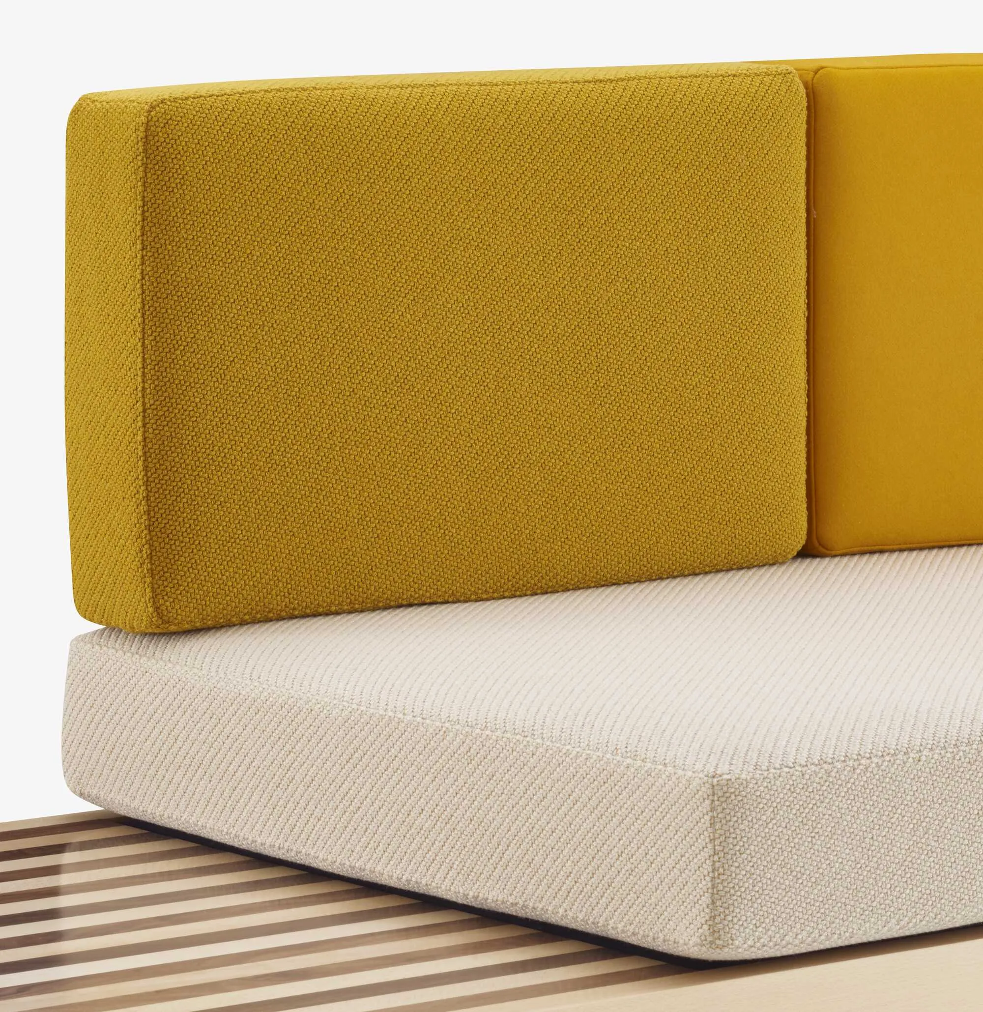 Daybed Bed Settee Black Lacquered Steel Feet Complete Item Upholstery Sofa
