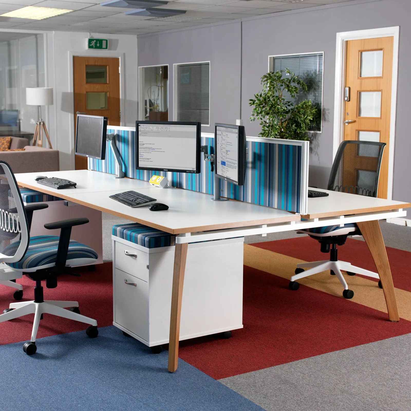 Fuze double back to back desks 1600mm deep